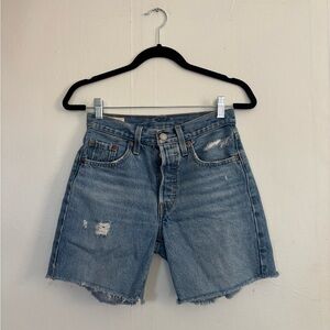 Levi's 501 Shorts 24